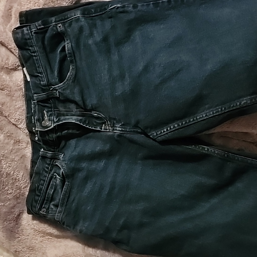 Old Navy Mens Athletic Taper Builr-in Flex Jeans